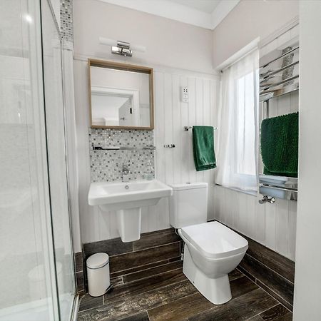 Anvershiel House Portrush Bagian luar foto