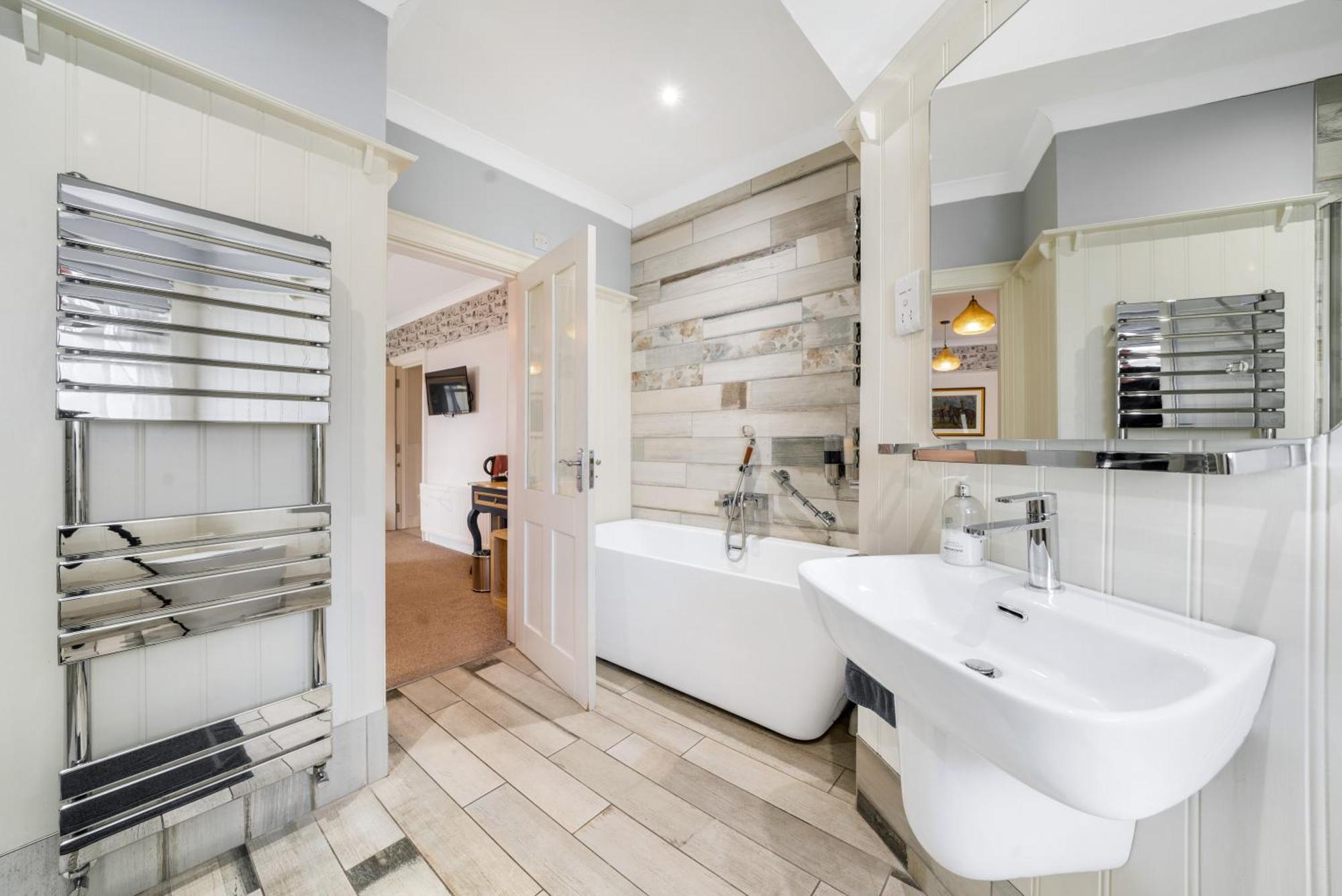Anvershiel House Portrush Bagian luar foto